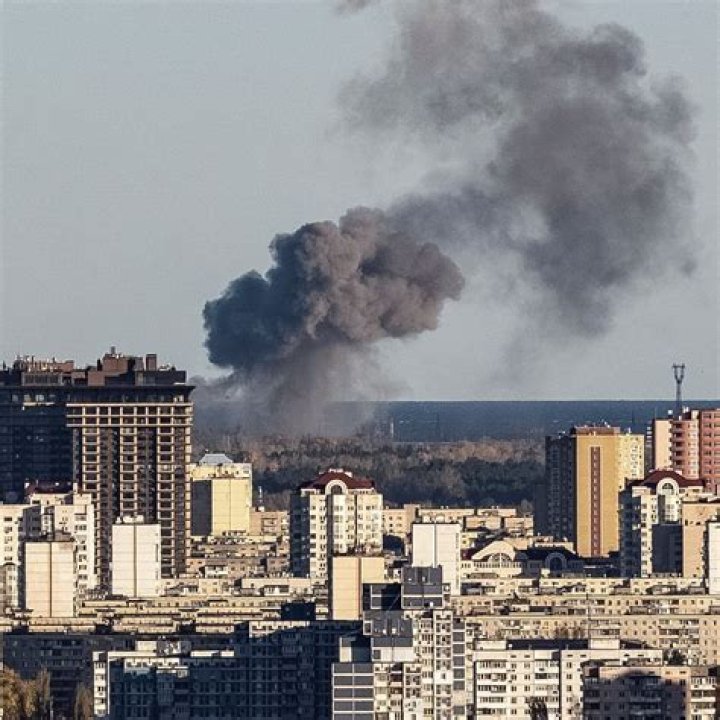 
17 killed in Russian strikes on Ukraine’s Zaporizhzhia city 