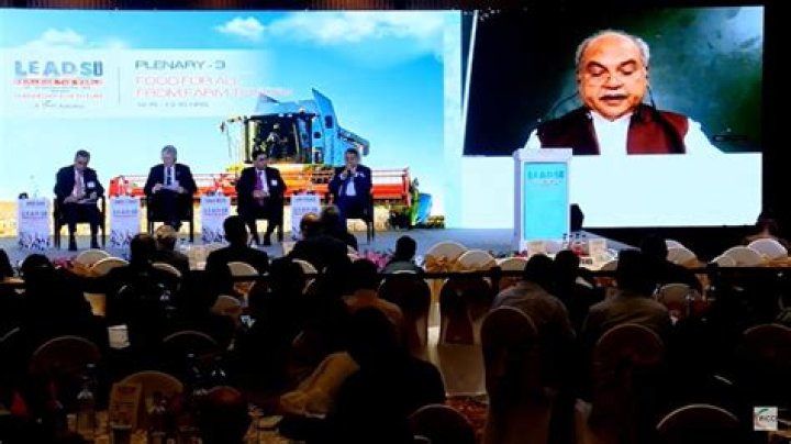 
Aatmnirbhar Bharat in agriculture can provide food for all in the world: Tomar 