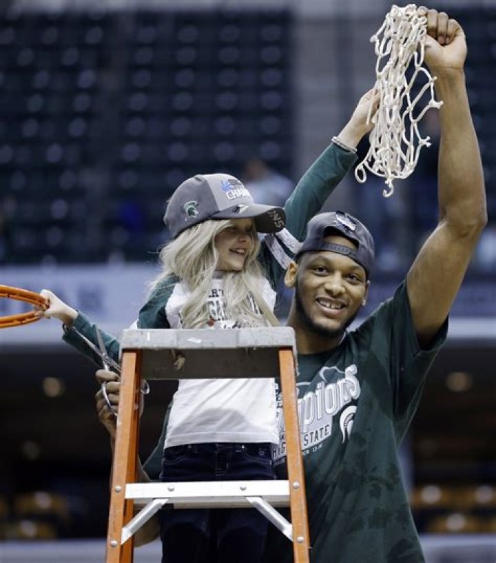 
Adreian Payne & Lacey Holsworth Friendship Timeline, Here Is A Look At The Cancer Survivor’s Story 