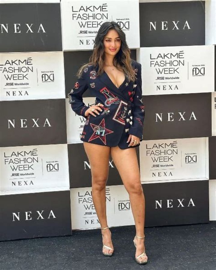 
Akanksha Sharma Height, Weight, Net Worth, Age, Birthday, Wikipedia, Who, Nationality, Biography 