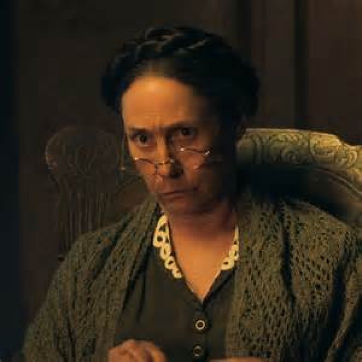 Alex Cooper Parents – Who Are Father Bryan And Mother Laurie? Meet Her Family