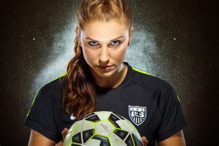 
Alex Morgan Biography, Husband and Family Life of The Soccer Player 