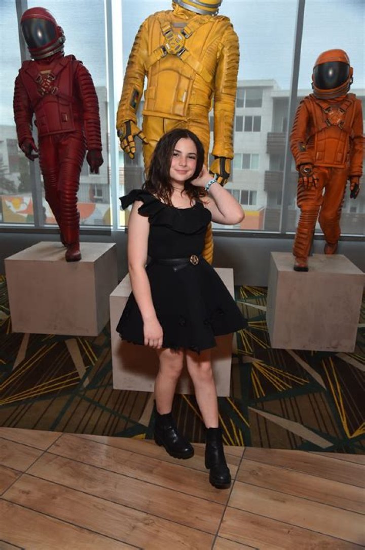 Alexandra Rachael Rabe Height, Weight, Net Worth, Age, Birthday, Wikipedia, Who, Instagram, Biography