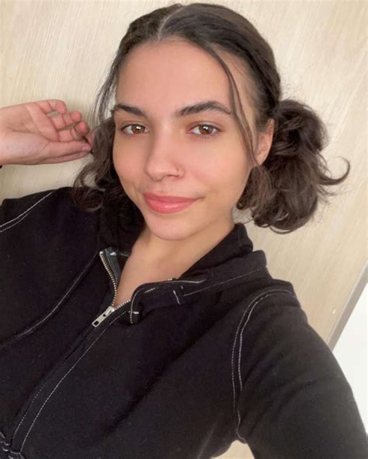 Alexandria Zahra Jones Height, Weight, Net Worth, Age, Birthday, Wikipedia, Who, Nationality, Biography