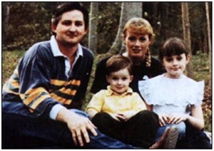 Alexis Bledel Parents Martin And Nanette Bledel, Ethnicity And Siblings