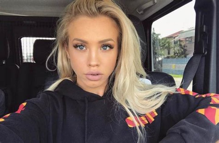 
Amy Hembrow Height, Weight, Net Worth, Age, Wiki, Who, Instagram, Biography 