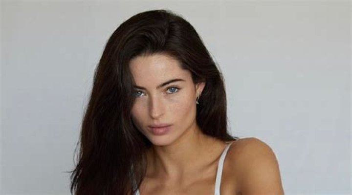 
Annelese Milton Height, Weight, Net Worth, Age, Birthday, Wikipedia, Who, Nationality, Biography 