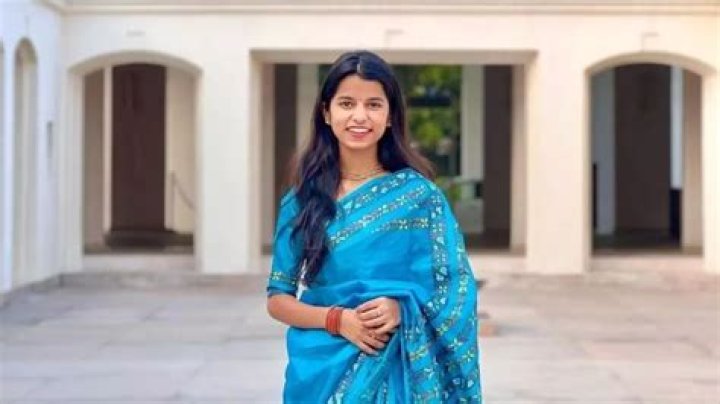 Anu Thakur Height, Weight, Net Worth, Age, Birthday, Wikipedia, Who, Nationality, Biography