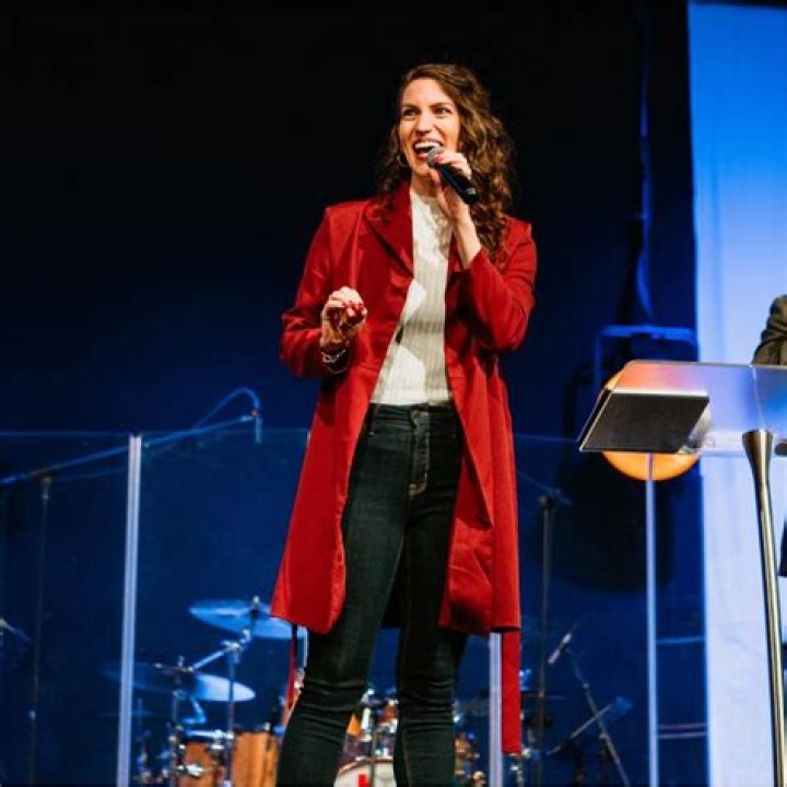 Apostle Kathryn Krick Height, Weight, Net Worth, Age, Birthday, Wikipedia, Who, Nationality, Biography