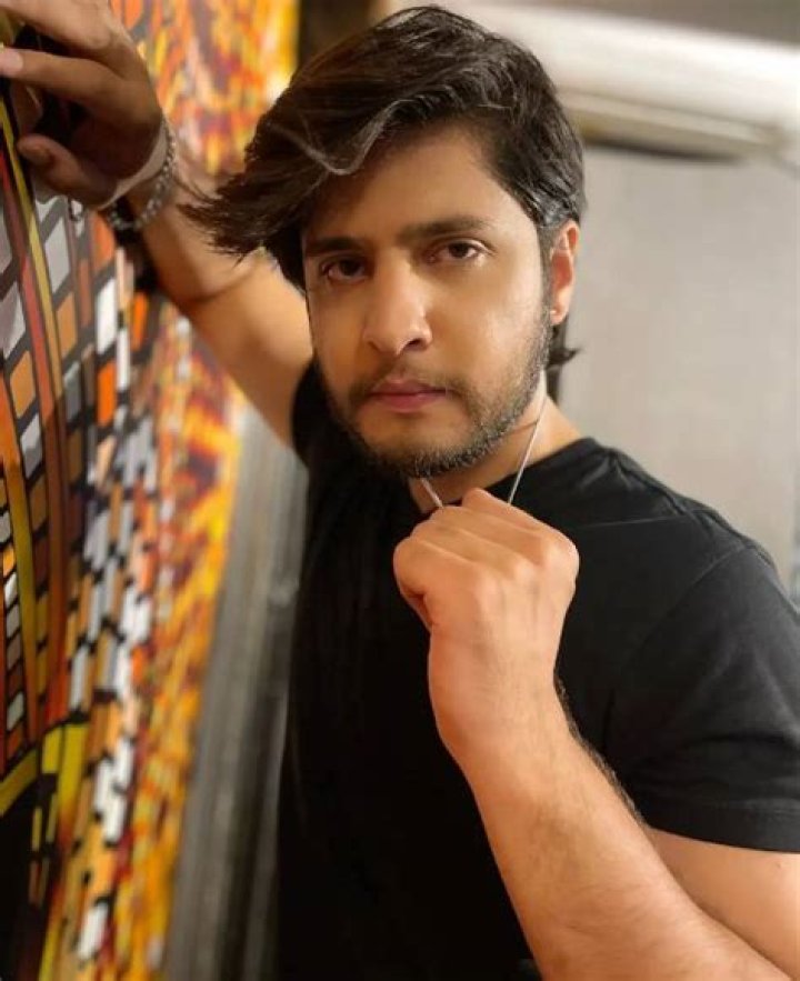 Arez Ahmed Height, Weight, Net Worth, Age, Birthday, Wikipedia, Who, Nationality, Biography