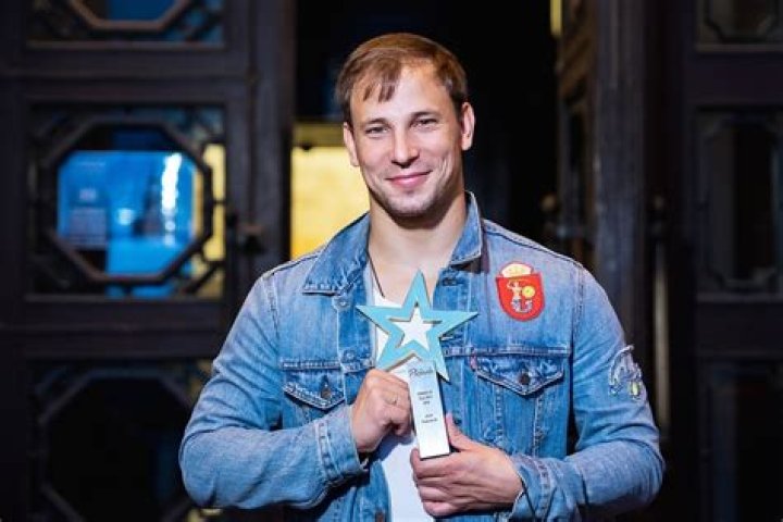 Artur Pawlowski Height, Weight, Net Worth, Age, Birthday, Wikipedia, Who, Nationality, Biography