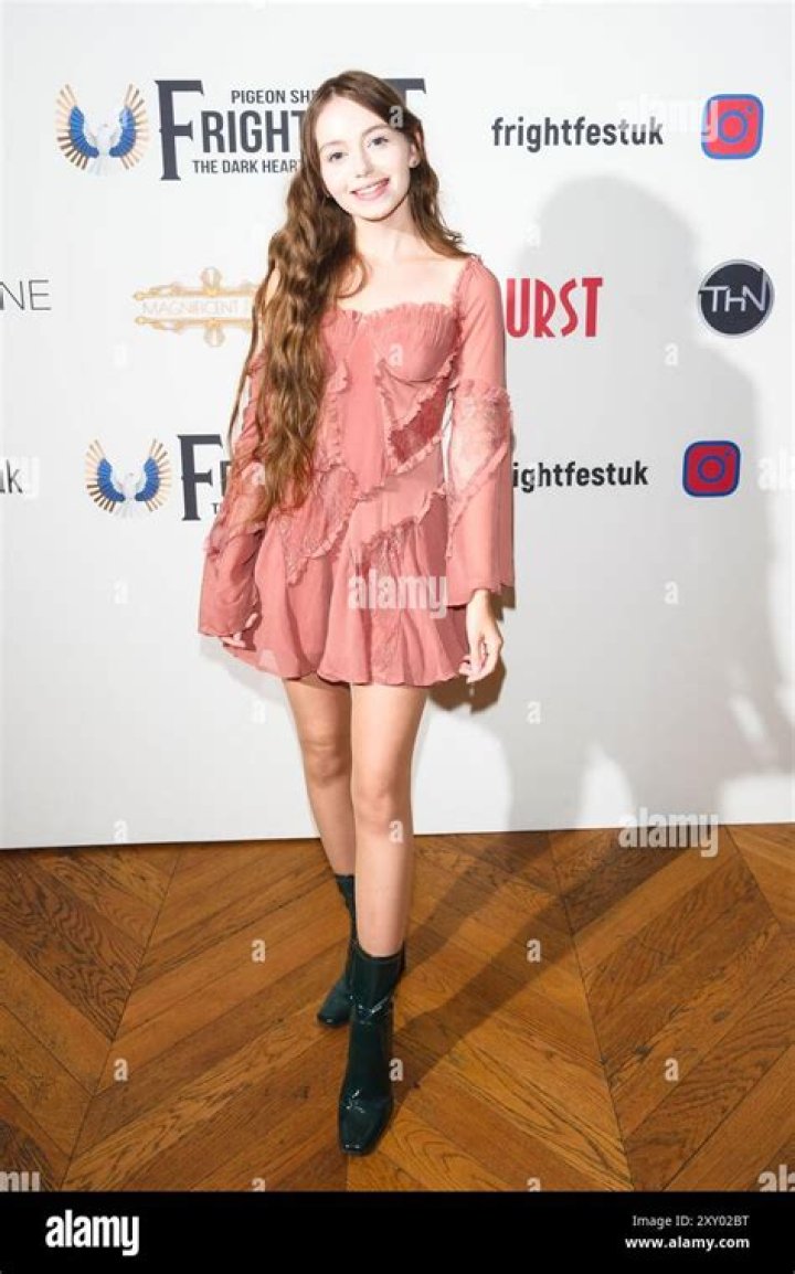 Bella Conlan Height, Weight, Net Worth, Age, Birthday, Wikipedia, Who, Instagram, Biography