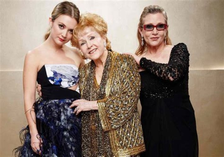 
Billie Lourd Shares Throwback Photo of Grandma Debbie Reynolds 6 Years After Her Death 