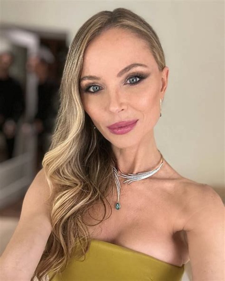 Blue Chapman Height, Age, Family, Biography, Wiki, Net Worth