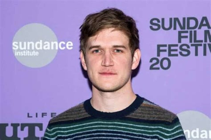 Bo Burnham Height, Weight, Net Worth, Age, Birthday, Wikipedia, Who, Nationality, Biography