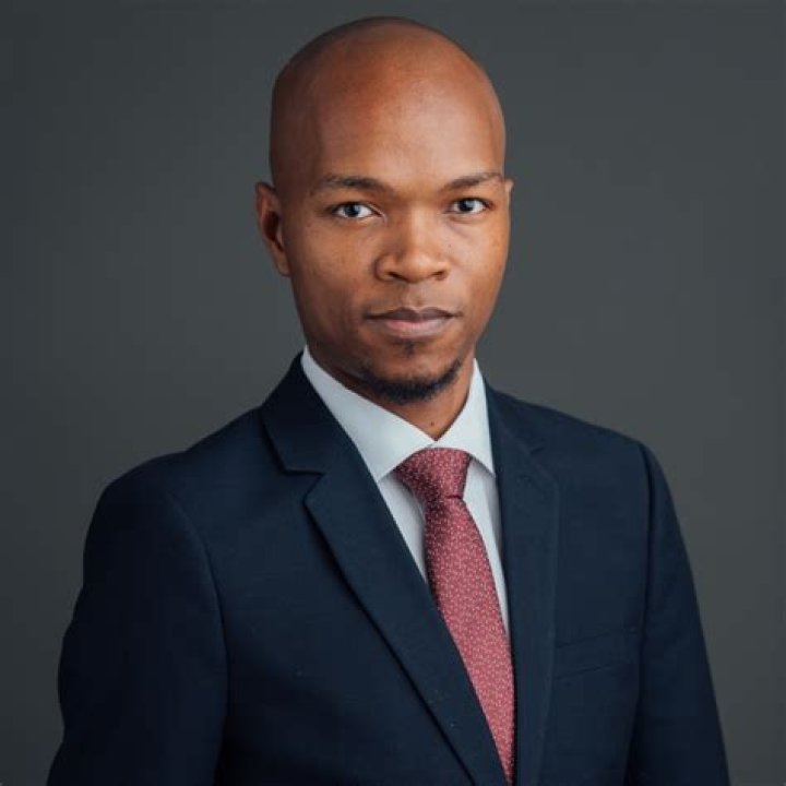 
Bongani Mahlangu Height, Weight, Net Worth, Age, Birthday, Wikipedia, Who, Nationality, Biography 