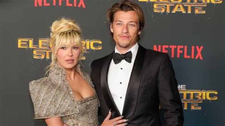 Bonnie Crombie Height, Weight, Net Worth, Age, Birthday, Wikipedia, Who, Instagram, Biography