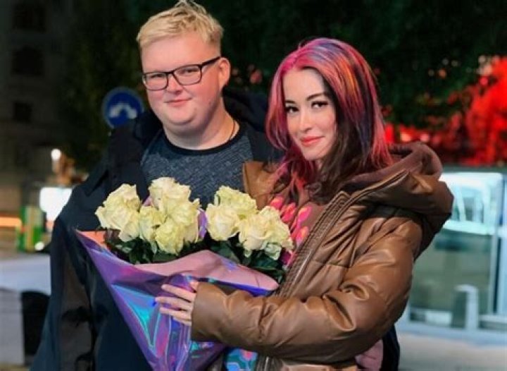 
Boombl4 Blackmail Video Uploaded On Reddit And Twitter By Ex-Wife Angelika Mikhailova 