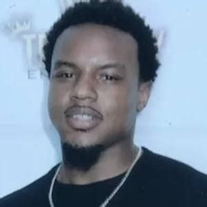 Calvin Grindz Height, Weight, Net Worth, Age, Birthday, Wikipedia, Who, Nationality, Biography