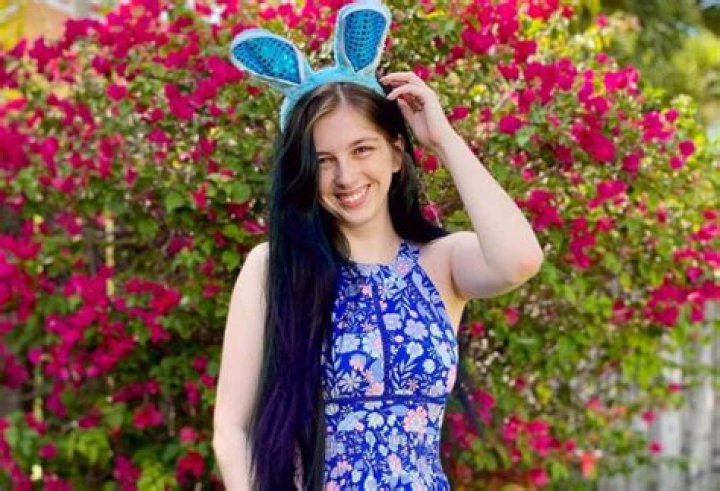 
Carley Tabler Height, Weight, Net Worth, Age, Birthday, Wikipedia, Who, Nationality, Biography 