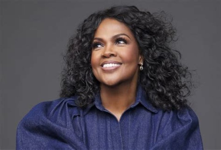 Cece Winans Height, Weight, Net Worth, Age, Birthday, Wikipedia, Who, Nationality, Biography