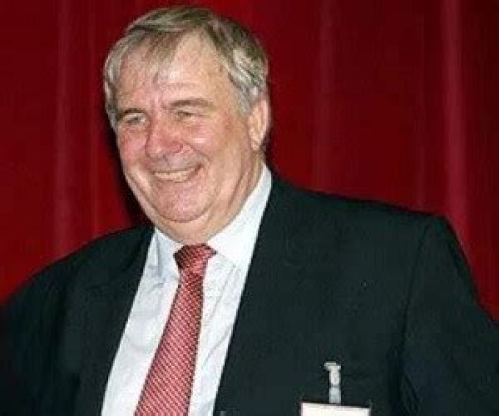 Charlbi Dean Height, Weight, Net Worth, Age, Birthday, Wikipedia, Who, Nationality, Biography