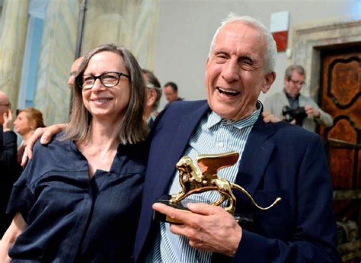 
Christine Frampton Facts, Age, Birthday, Wikipedia, Who, Family, Biography 