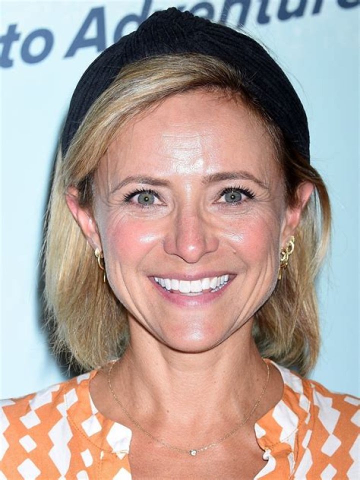 Christine Lakin Height, Weight, Net Worth, Age, Birthday, Wikipedia, Who, Nationality, Biography