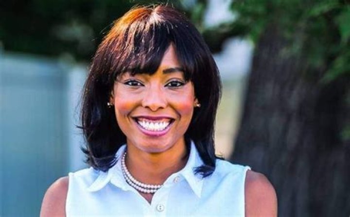 
Cora Faith Walker Height, Weight, Net Worth, Age, Birthday, Wikipedia, Who, Nationality, Biography 