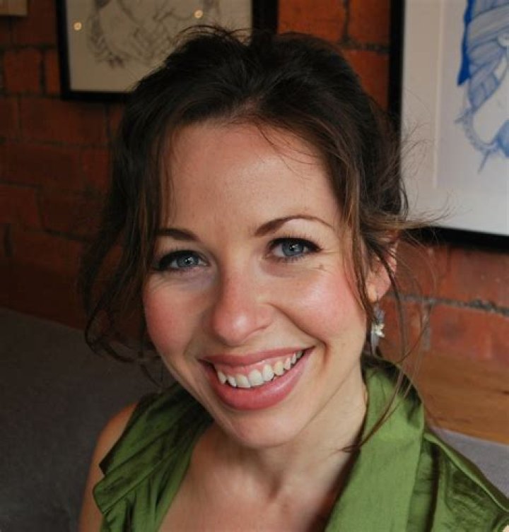 
Corrinne Averiss Age, Birthday, Wikipedia, Who, Nationality, Biography 