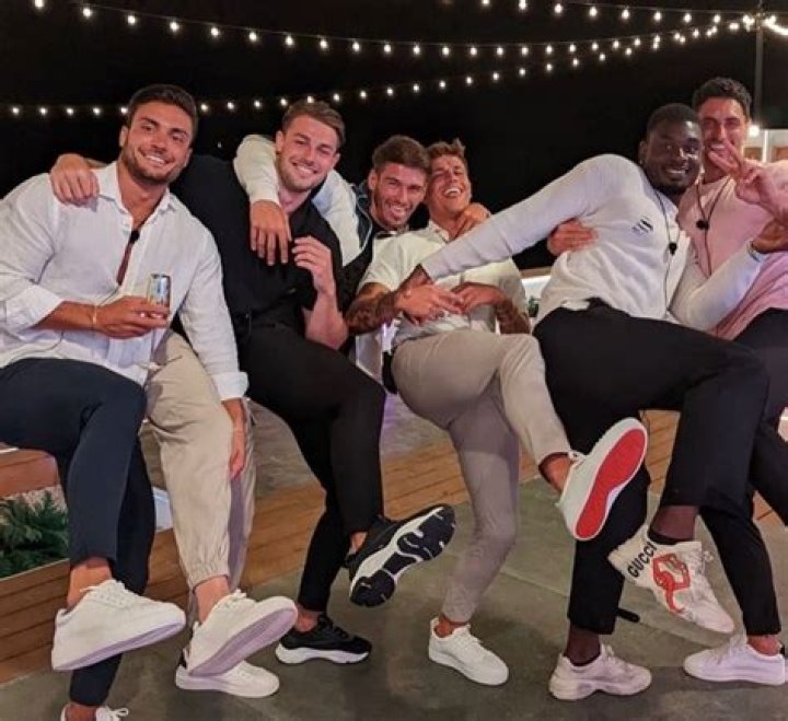 Dami Height, Weight, Net Worth, Age, Birthday, Wikipedia, Who, Nationality, Biography