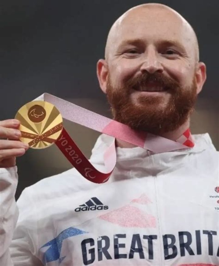 
Dan Pembroke Height, Weight, Net Worth, Age, Birthday, Wikipedia, Who, Nationality, Biography 