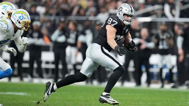 
Darren Waller Health Update: When Will Las Vegas Raiders Tight End Return? Contract And Salary 