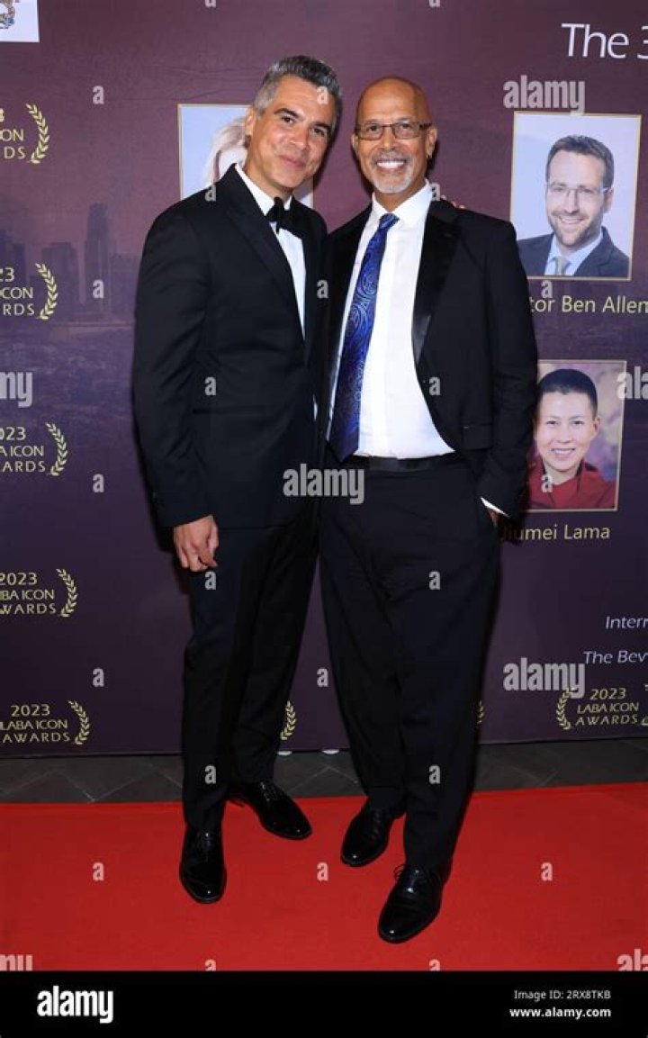 Derrick and Salaneta Warren: Who Are Jaylen Warren Parents?