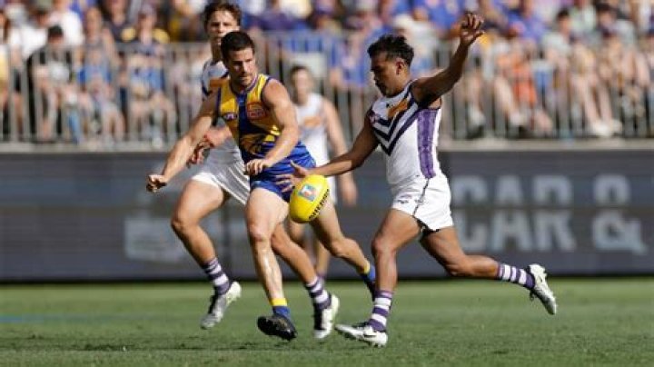 Devon Dudley Height, Weight, Net Worth, Age, Birthday, Wikipedia, Who, Nationality, Biography