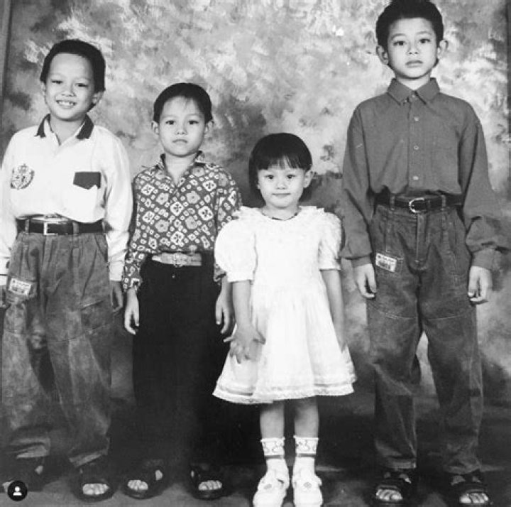 
Dinda Hauw Height, Weight, Net Worth, Age, Birthday, Wikipedia, Who, Nationality, Biography 