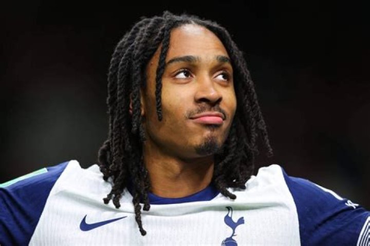 
Djed Spence Height, Weight, Net Worth, Age, Birthday, Wikipedia, Who, Nationality, Biography 