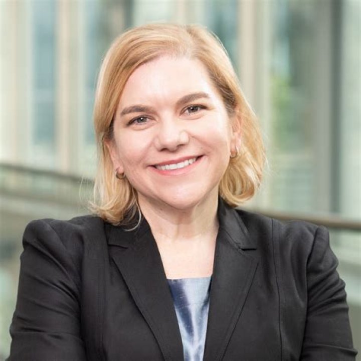 Dr. Allison Arwady Height, Weight, Net Worth, Age, Birthday, Wikipedia, Who, Instagram, Biography