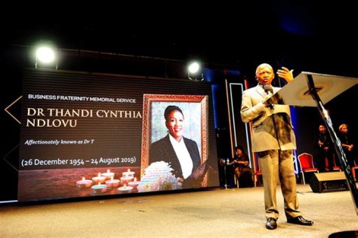 Dr. Thandi Ndlovu Height, Weight, Net Worth, Age, Birthday, Wikipedia, Who, Instagram, Biography