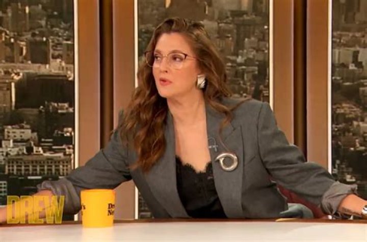 
Drew Barrymore Reveals Her Dating App Profile Photo: ‘I Would Swipe Right’ 