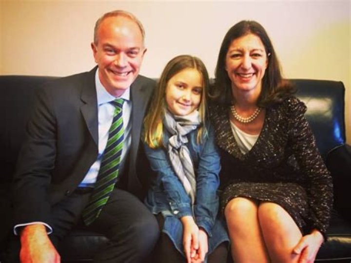 Elaine Luria Height, Weight, Net Worth, Age, Birthday, Wikipedia, Who, Nationality, Biography