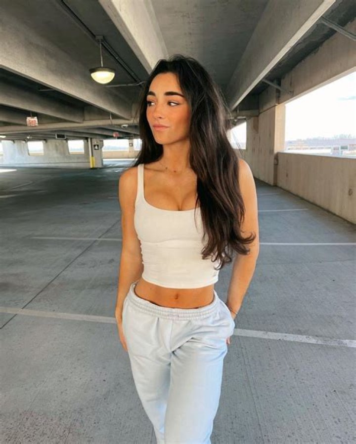 Elena Arenas Height, Weight, Net Worth, Age, Birthday, Wikipedia, Who, Instagram, Biography