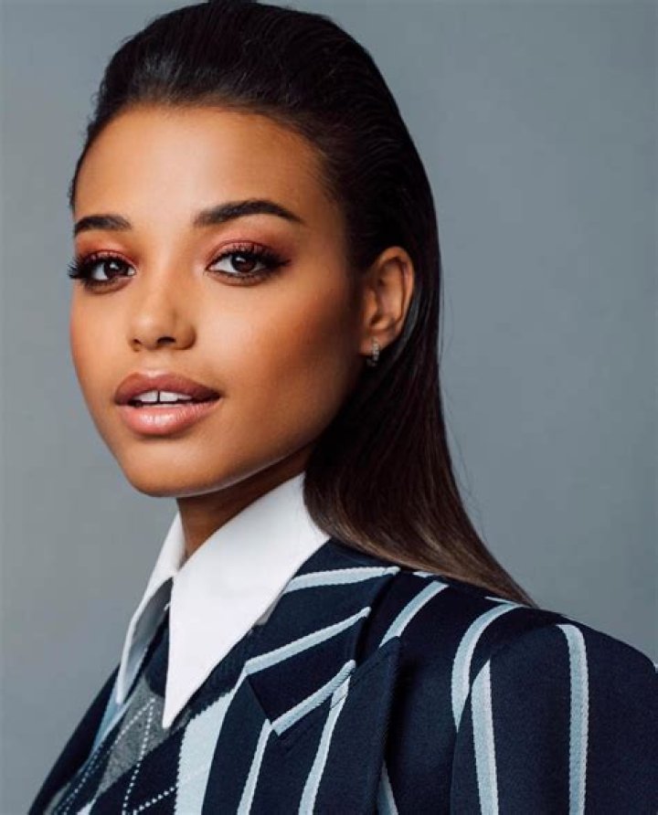 Ella Balinska Height, Age, Boyfriend, Biography, Wiki, Net Worth