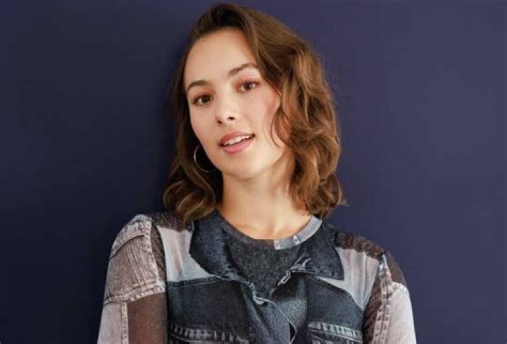 
Elle Darby Height, Weight, Net Worth, Age, Birthday, Wikipedia, Who, Nationality, Biography 