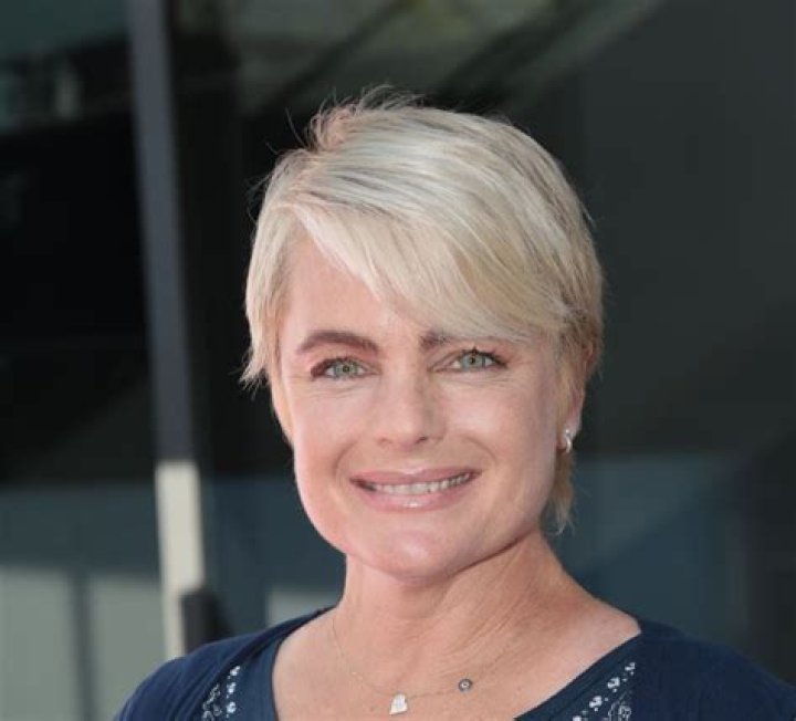 Erika Eleniak Height, Weight, Net Worth, Age, Birthday, Wikipedia, Who, Nationality, Biography
