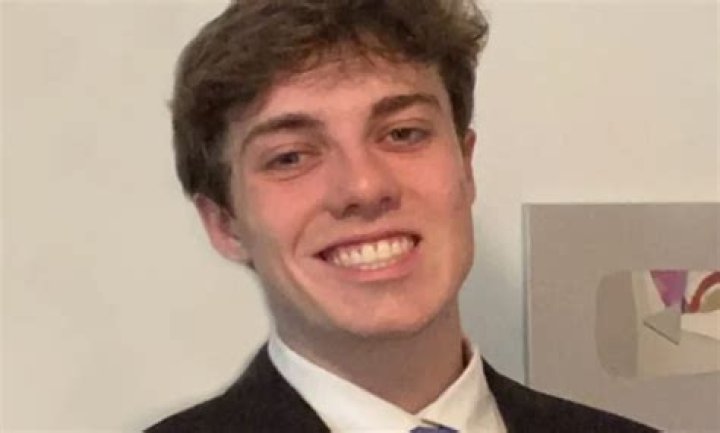 
Evan Cronin Height, Weight, Net Worth, Age, Birthday, Wikipedia, Who, Nationality, Biography 