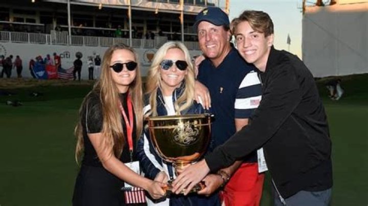  Evan Samuel Mickelson