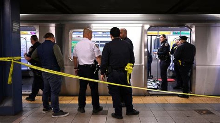 
Fatally Stabbed Man Marks 11th New York City Subway System Killing of 2022 