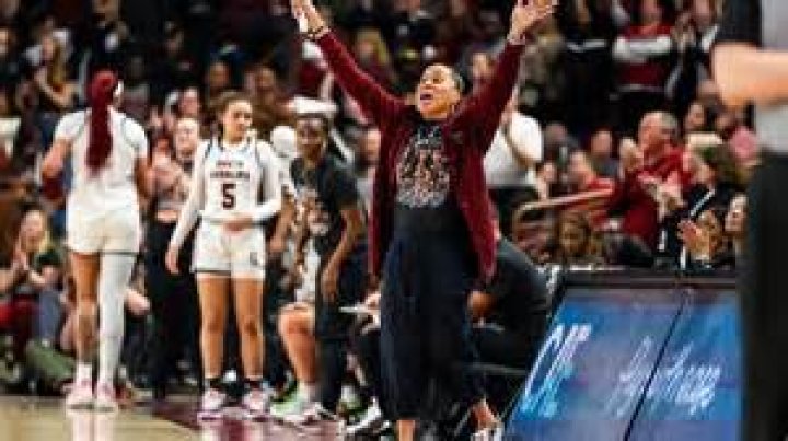 
Gamecocks Women’s Basketball Coach Dawn Staley Grew Up With Her Four Elder Siblings 