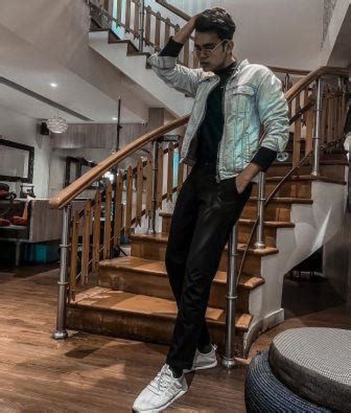 
Garvit Pandey Height, Weight, Net Worth, Age, Birthday, Wikipedia, Who, Nationality, Biography 